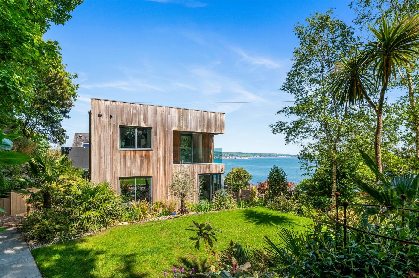4 Bedroom Cottage in Newlyn