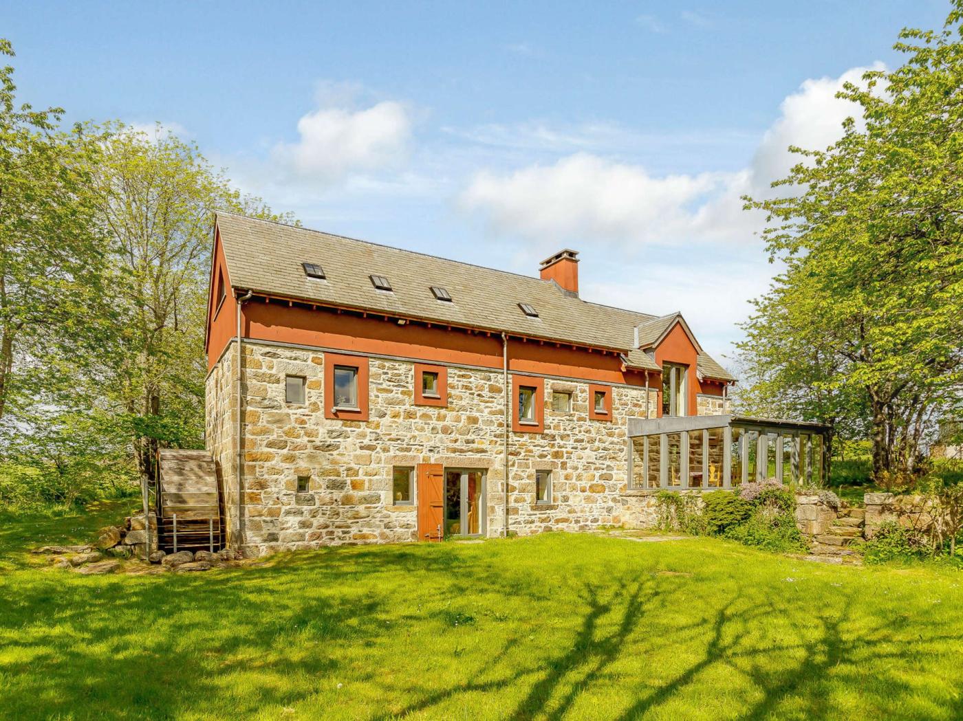 5 Bedroom Cottage in Aberlour