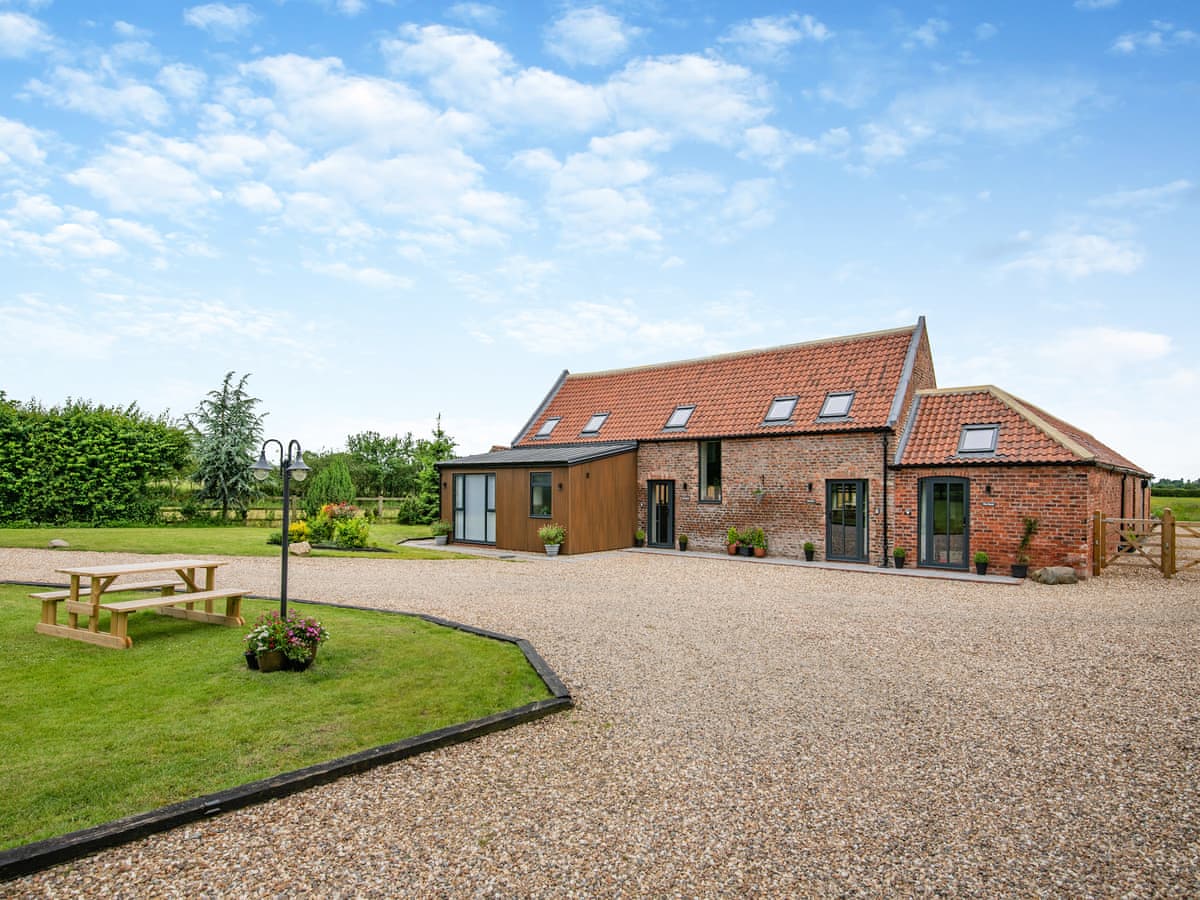 4 Bedroom Cottage in Skirlaugh