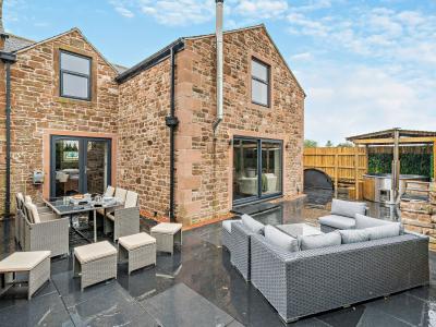 Holiday cottage, Hethersgill (FCH95095)