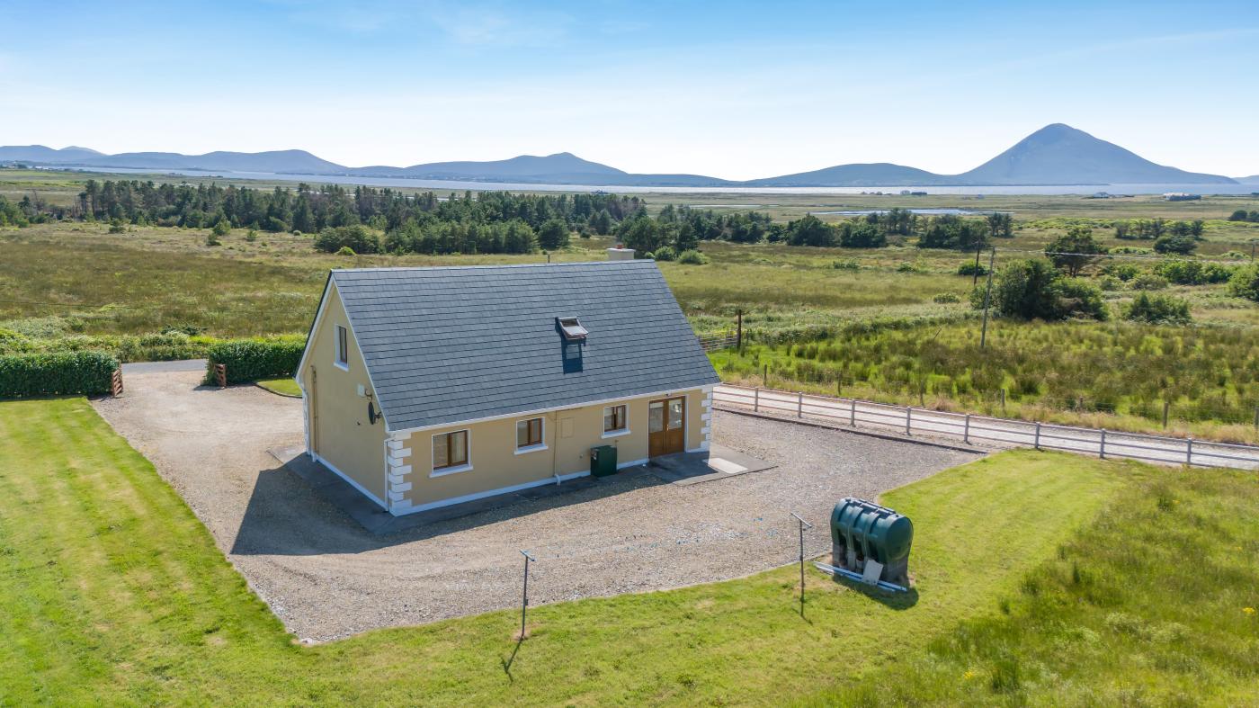 4 Bedroom Cottage in Westport