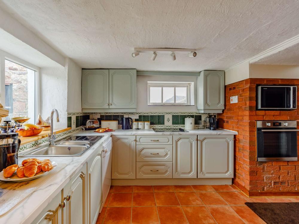 Holiday cottage in Ennerdale Bridge (1 ml W), Cumbria