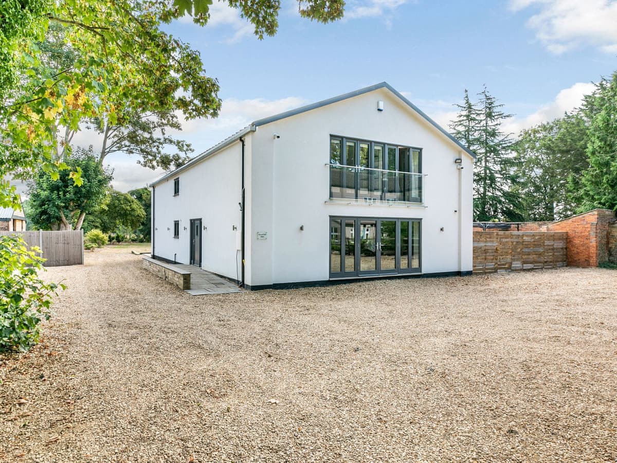 6 Bedroom Cottage in Howell
