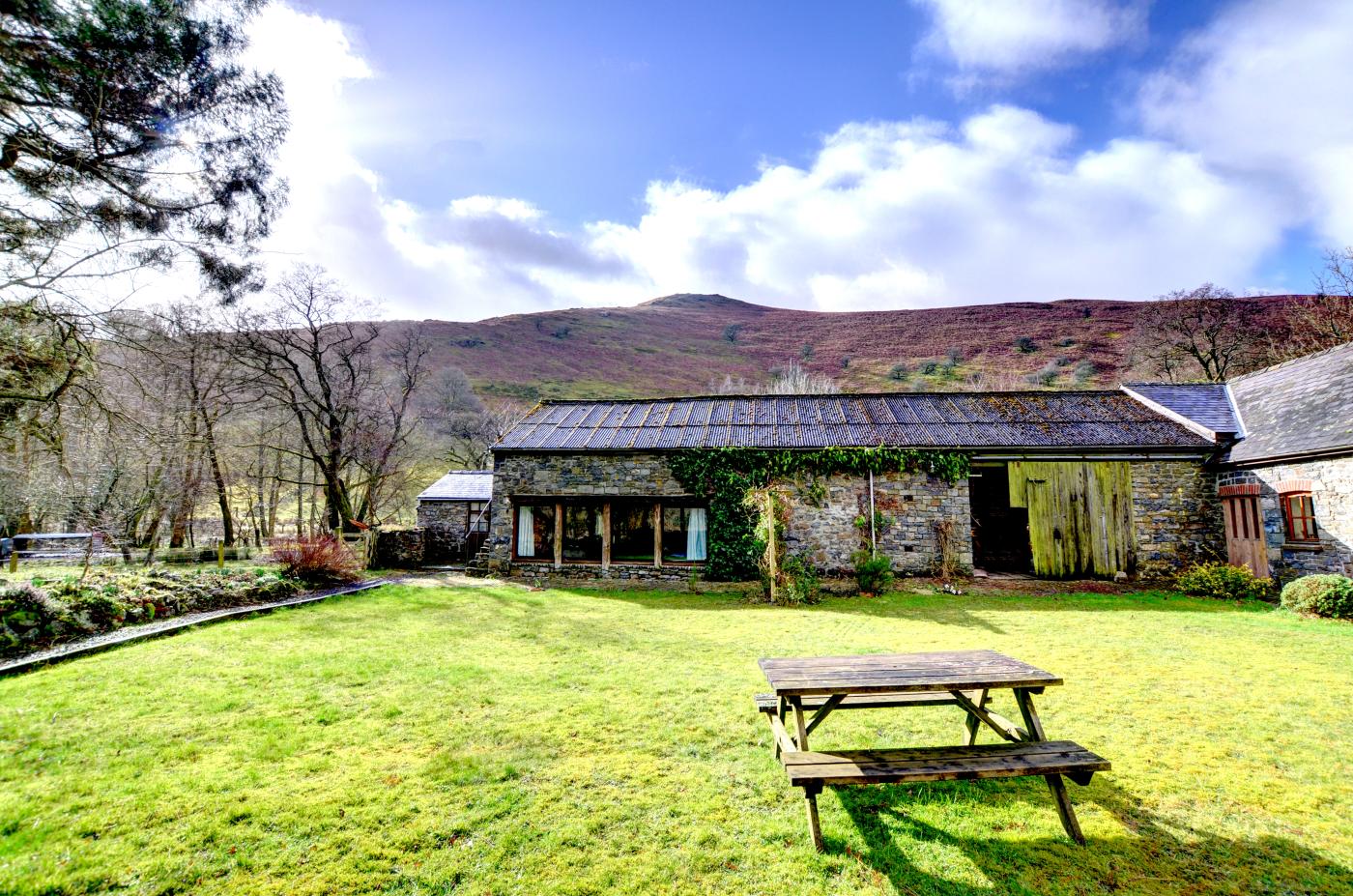 1 Bedroom Cottage in Builth Wells