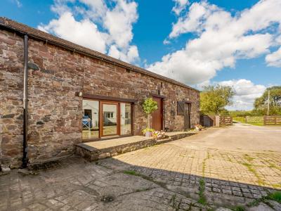 Holiday cottage, Kinniside (FCH88627)