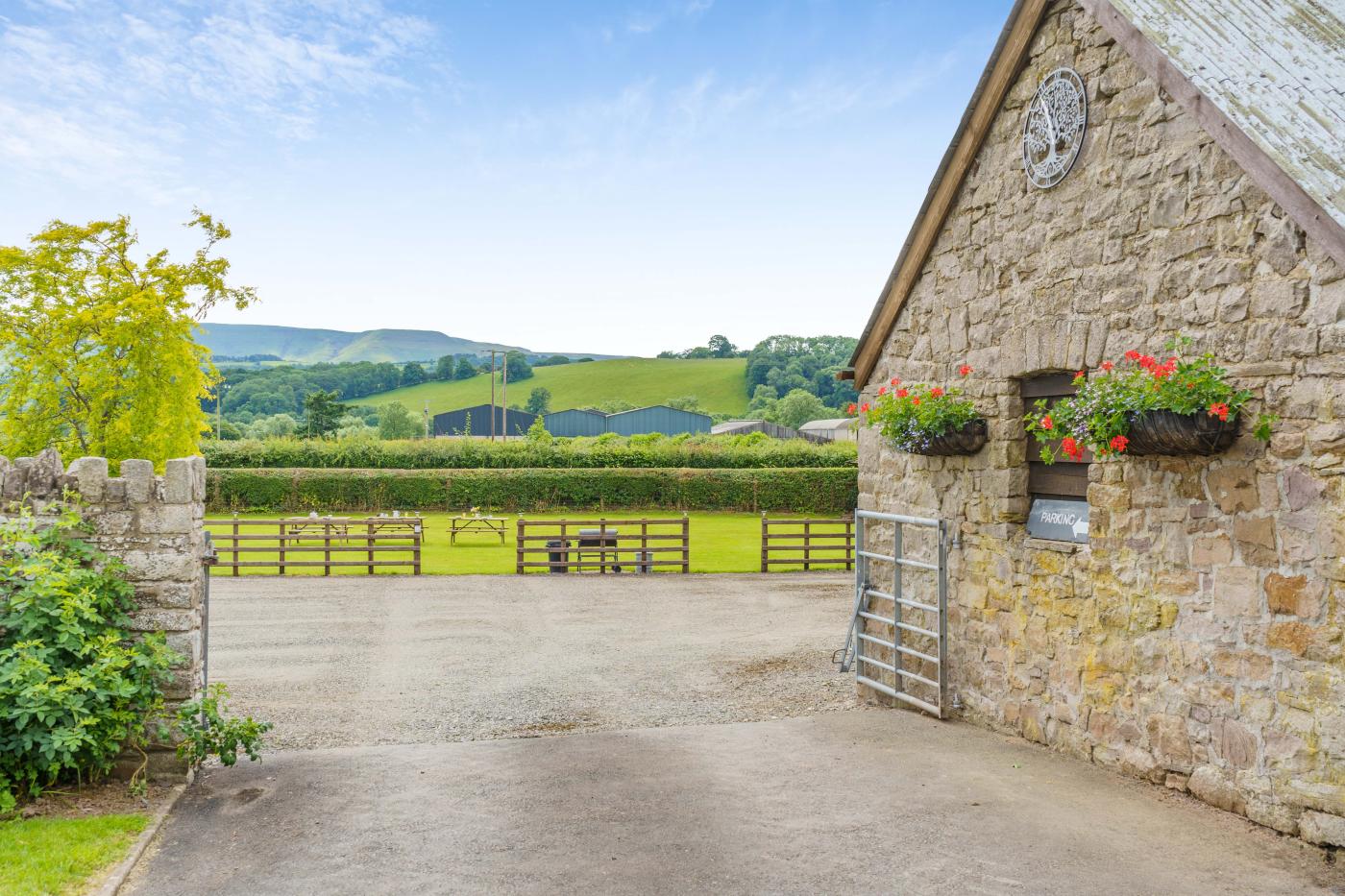 5 Bedroom Cottage in Brecon