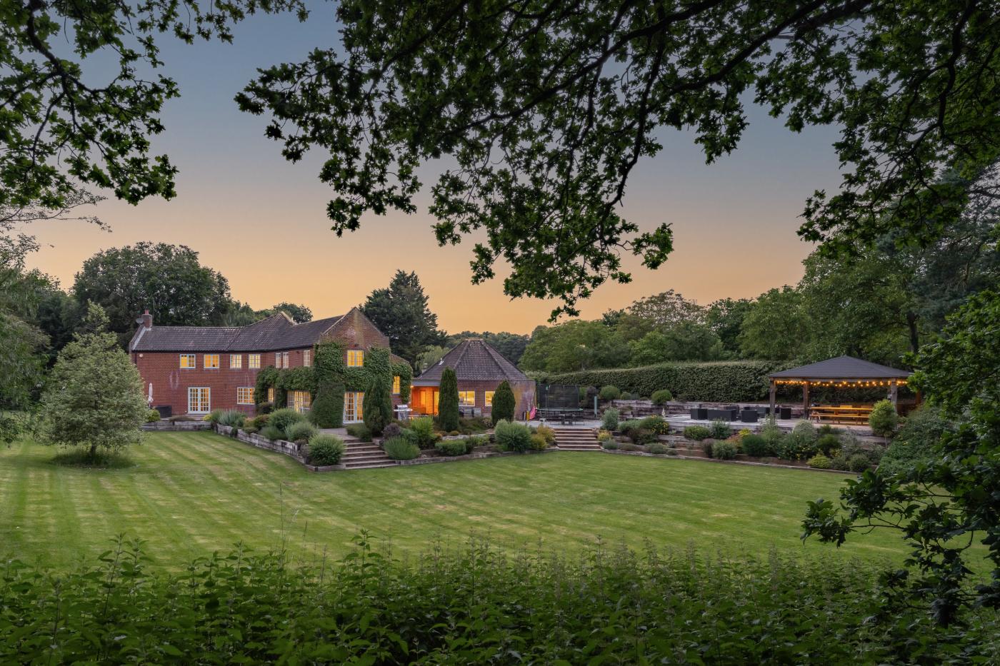 7 Bedroom Cottage in Coltishall