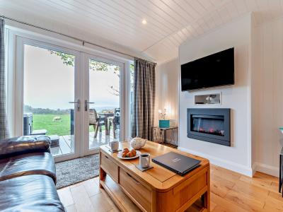 Holiday cottage, Langbank (FCH73845)