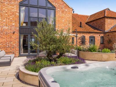 Holiday cottage, Lound (FCH82800)