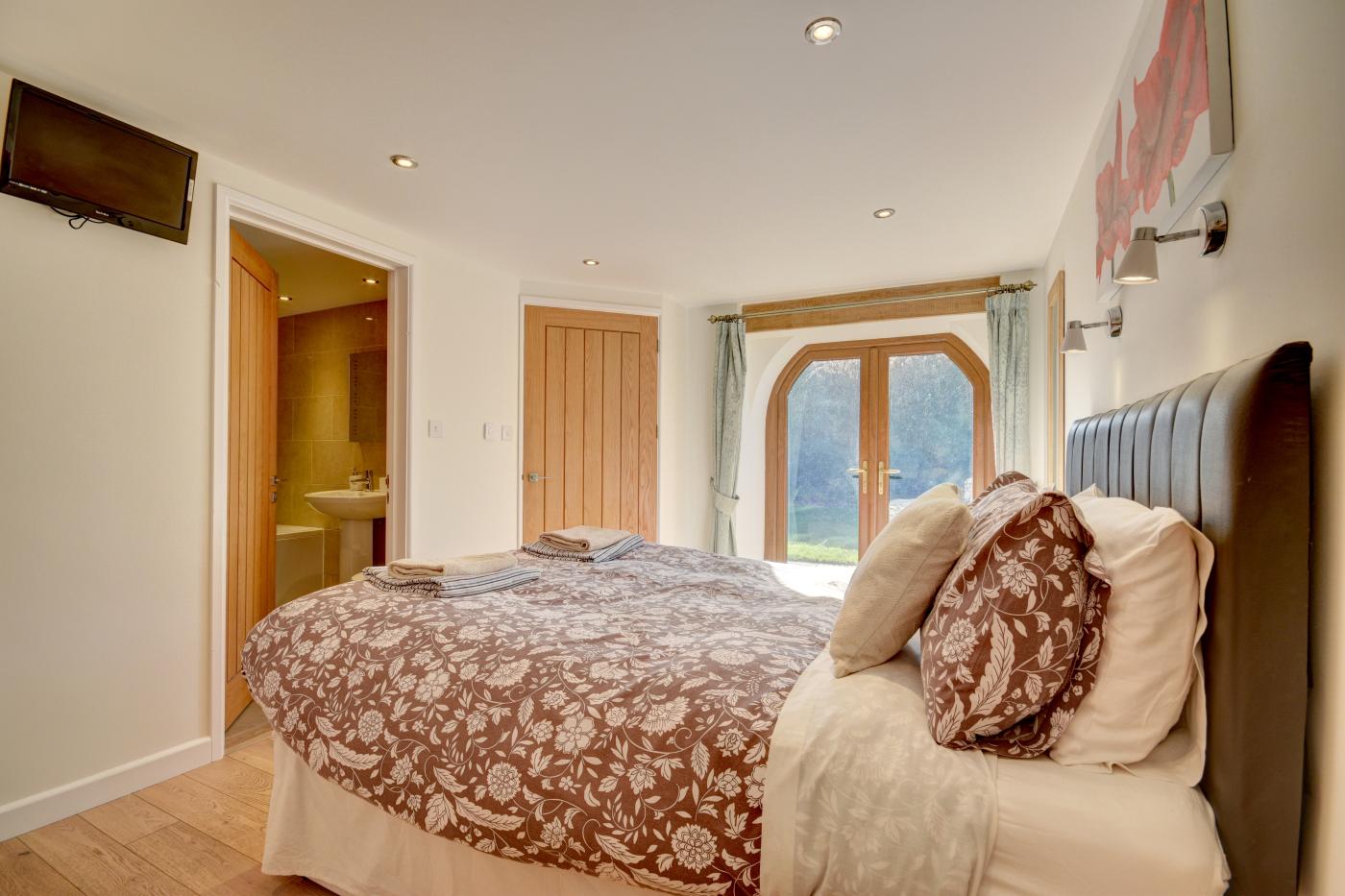 Property image 22 for HC256578