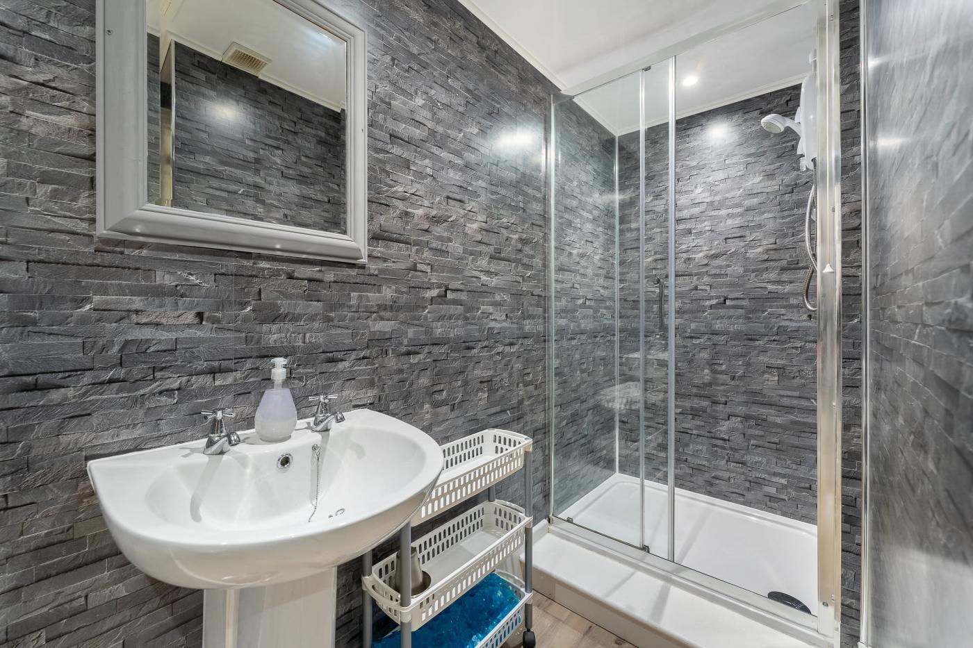 Property image 22 for HC285810