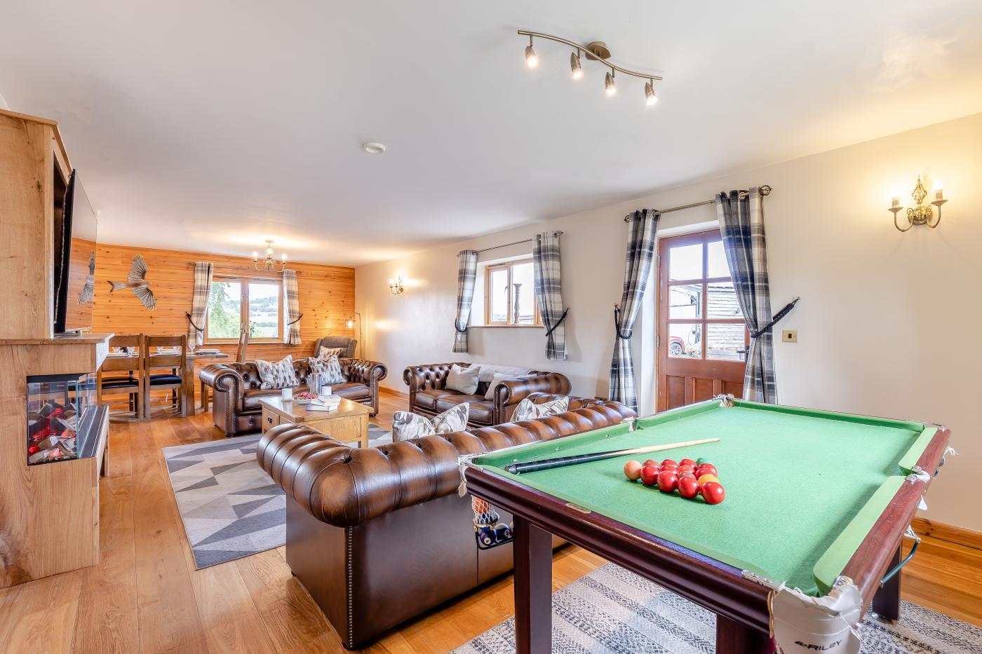 4 Bedroom Cottage in Brecon