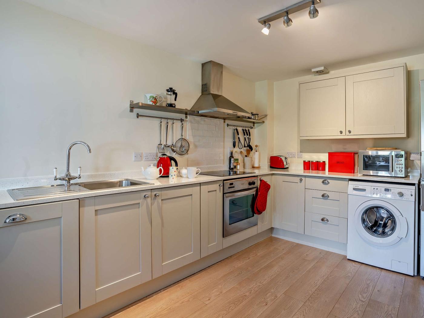 Property image 8 for HC73156