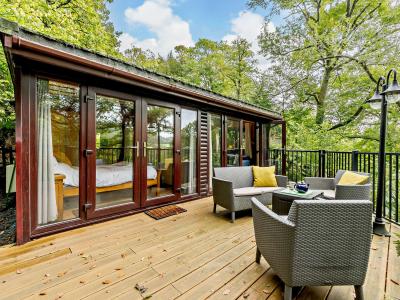 Holiday cottage, Loughrigg (FCH75731)