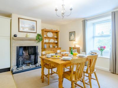 Rothbury, Northumberland - Sleeps 4 guests