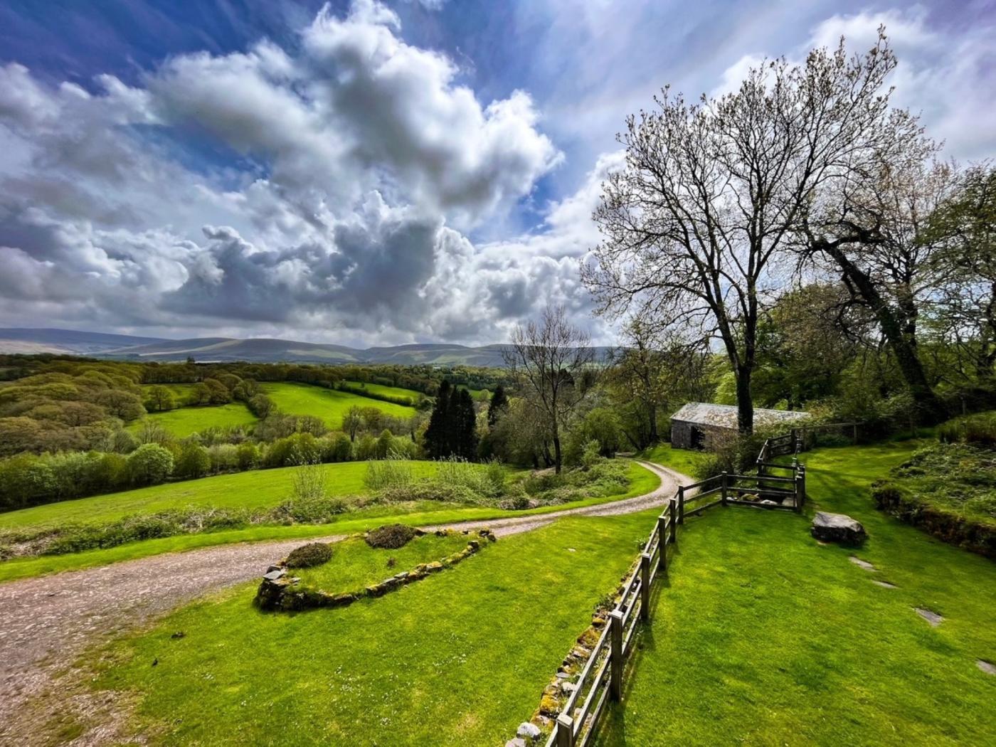 Property image 2 for HC79843