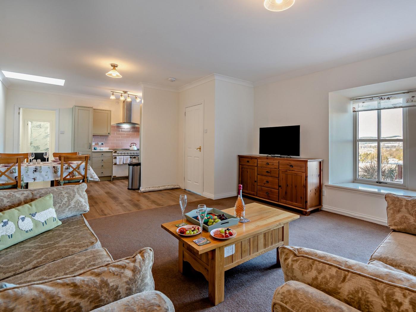2 Bedroom Cottage in Biggar