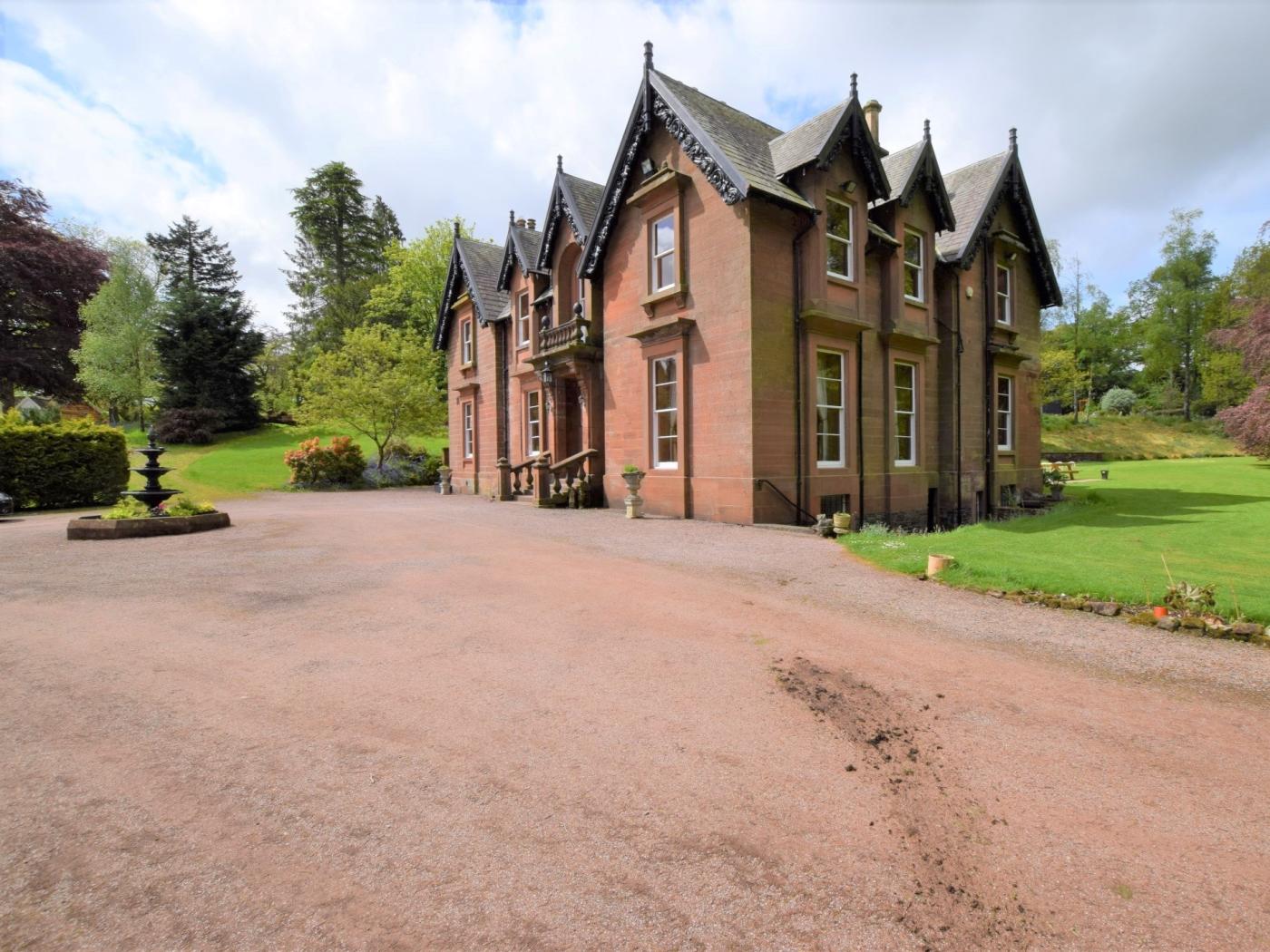 Property image 1 for HC81324