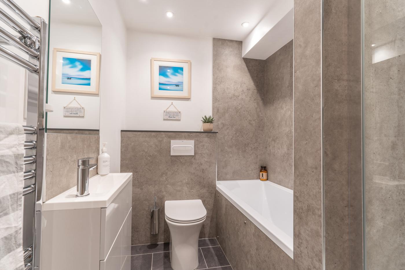 Property image 21 for HC283789