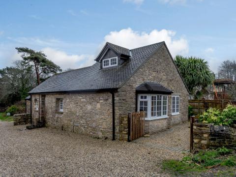Holiday cottage, Corfe Castle (FCH81369)