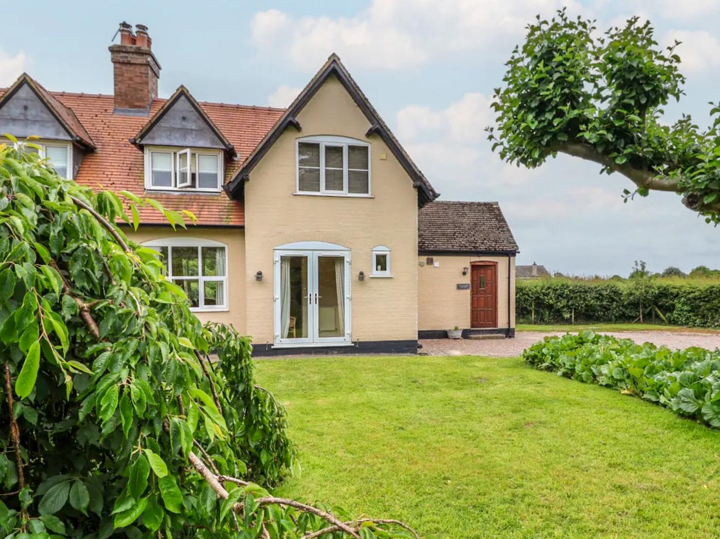 2 Bedroom Cottage in Wem