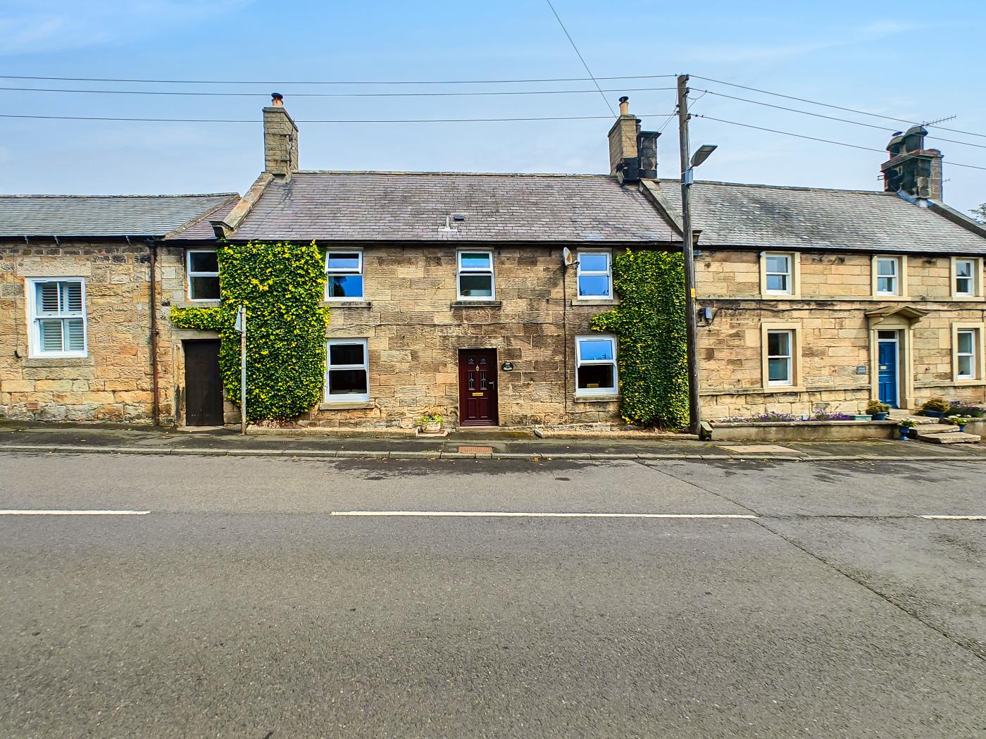 2 Bedroom Cottage in Thropton