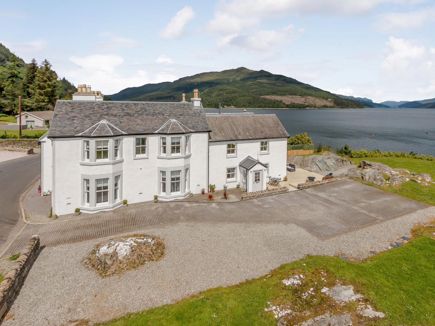 4 Bedroom Cottage in Dunoon