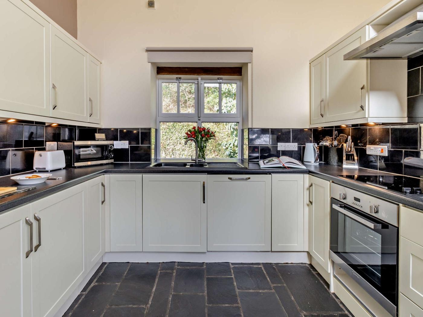 Property image 8 for HC86205