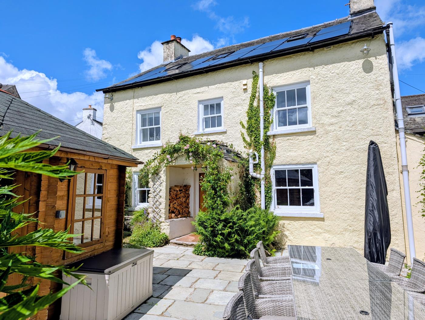 5 Bedroom Cottage in Kendal