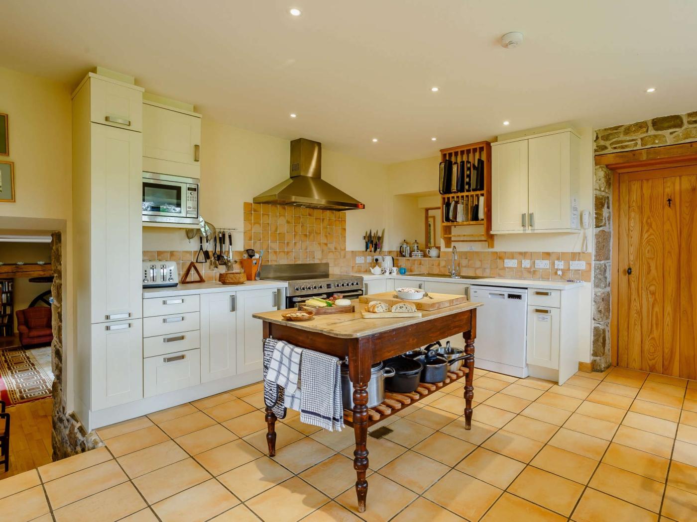 Property image 8 for HC76198
