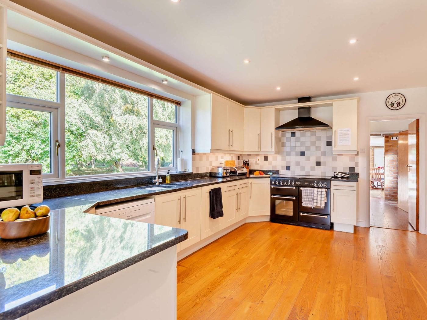 Property image 6 for HC93450