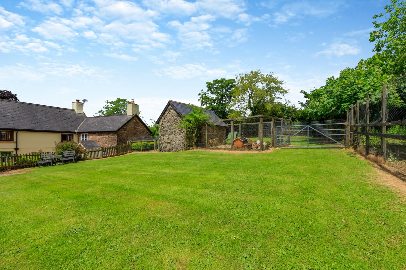 Property image 2 for HC279440