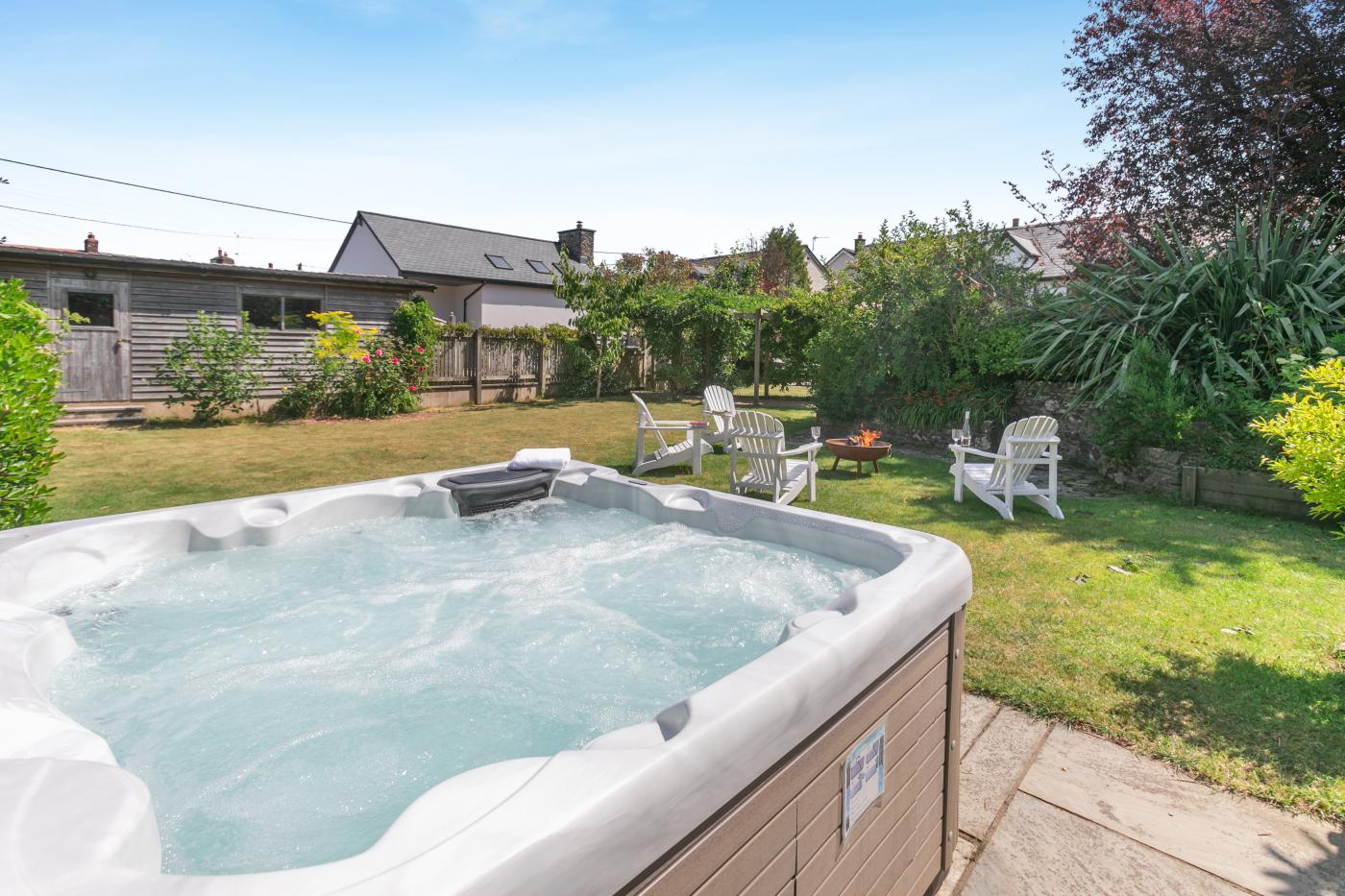 4 Bedroom Cottage in West Down