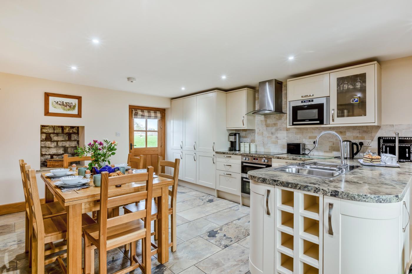 2 Bedroom Cottage in West Pennard