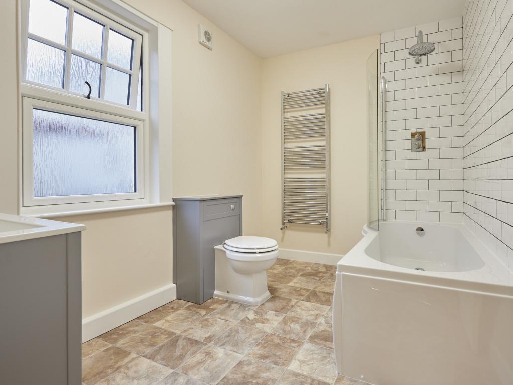 Property image 8 for HC84128