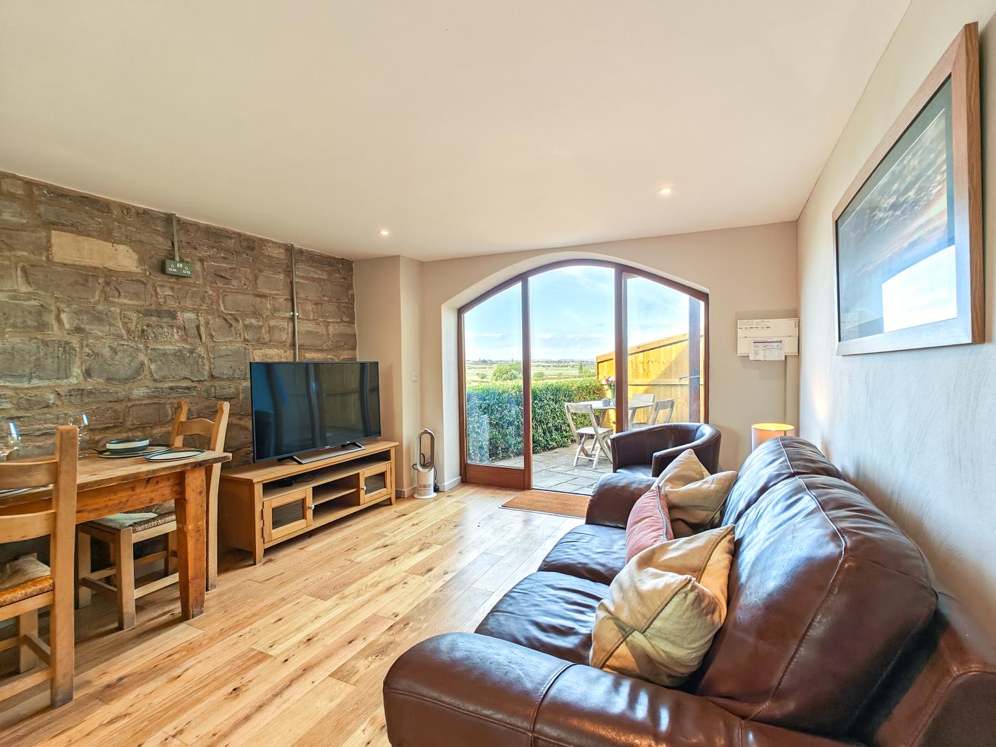 2 Bedroom Cottage in North Curry