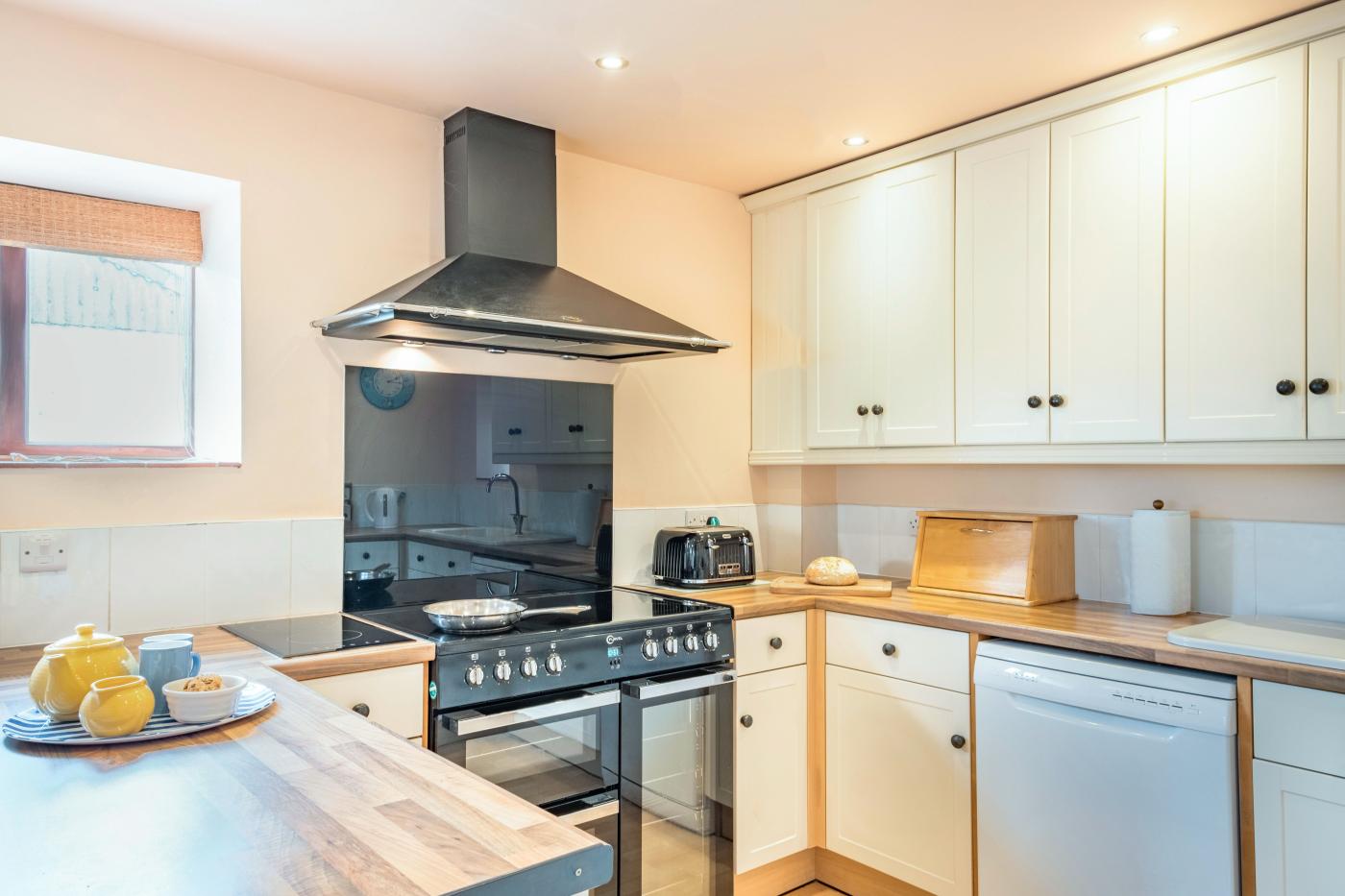 Property image 3 for HC60974
