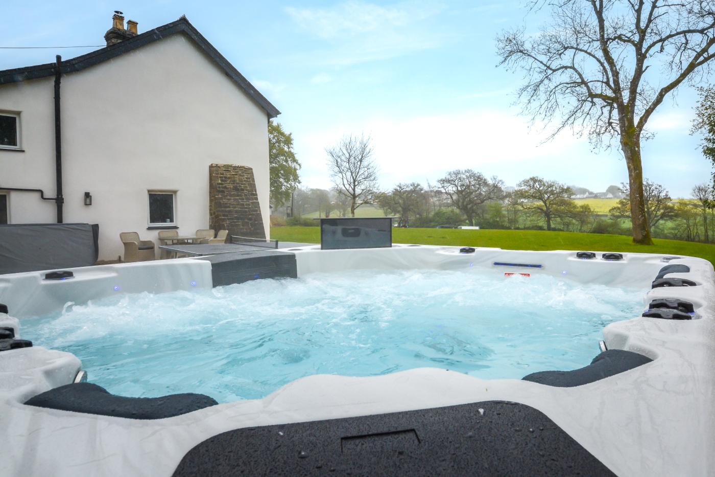 5 Bedroom Cottage in Winkleigh