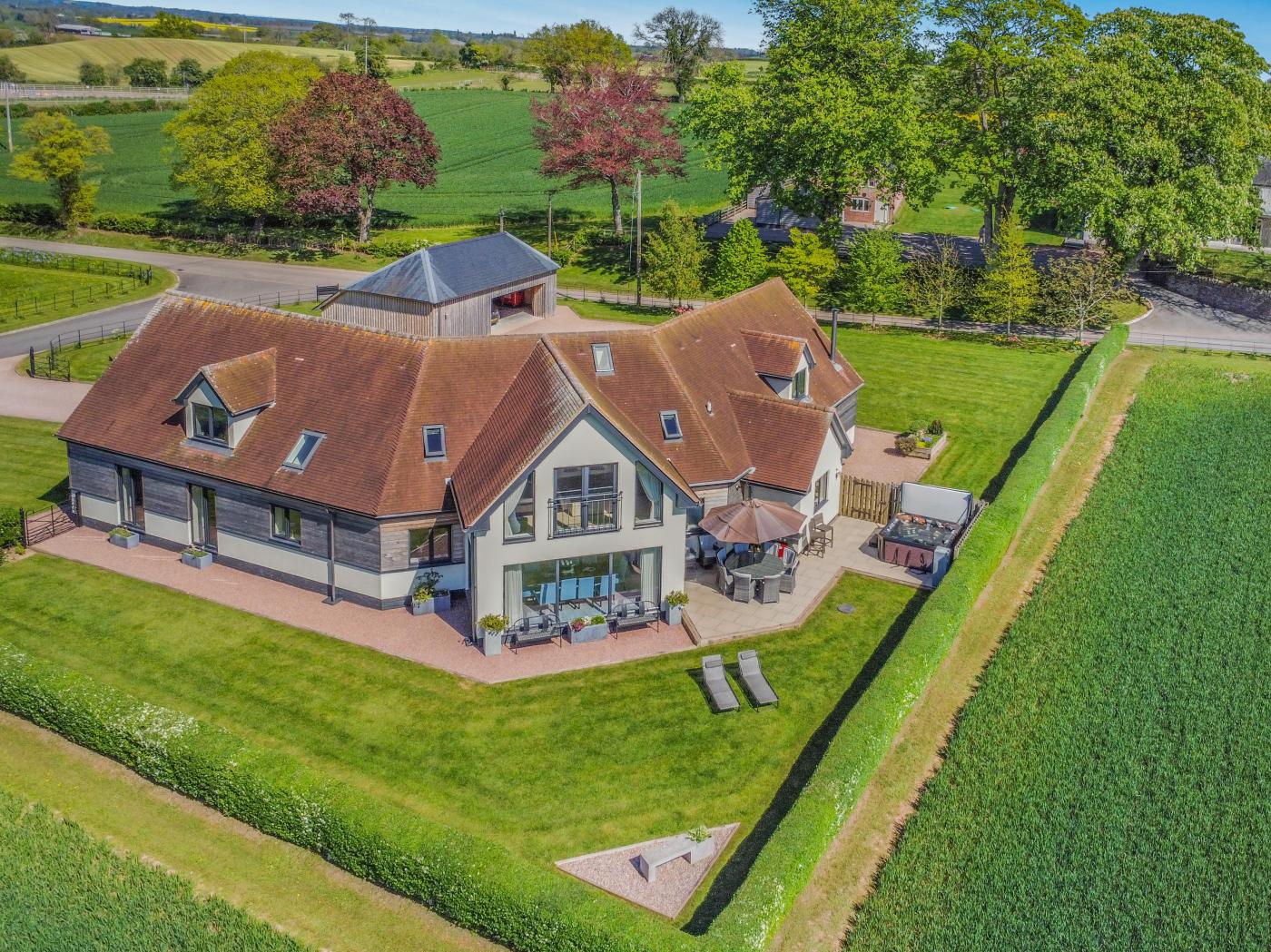 5 Bedroom Cottage in Hereford