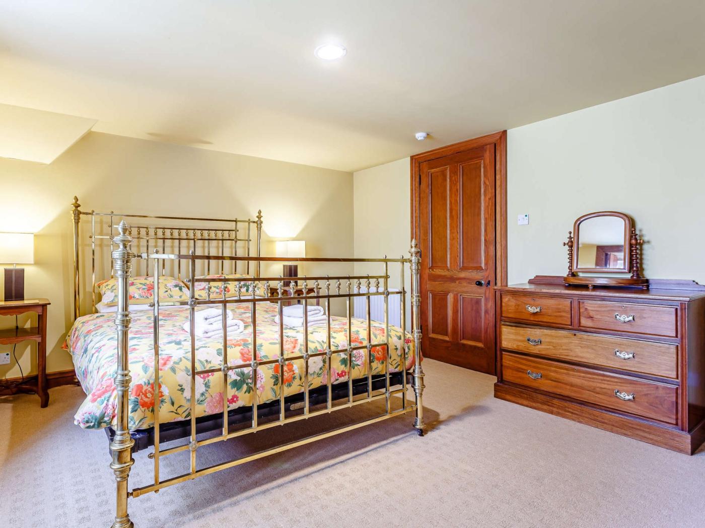 Property image 16 for HC76151