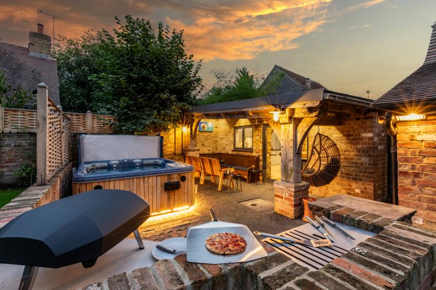 Holiday cottage in Frampton on Severn, Gloucestershire - Photo 3