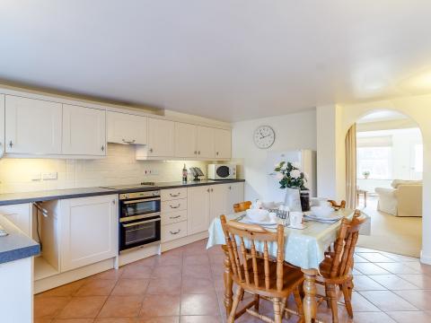 Holiday cottage, Holt (FCH72891)