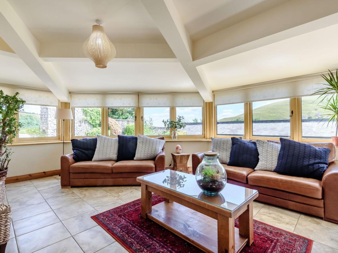 Property image 3 for HC96212
