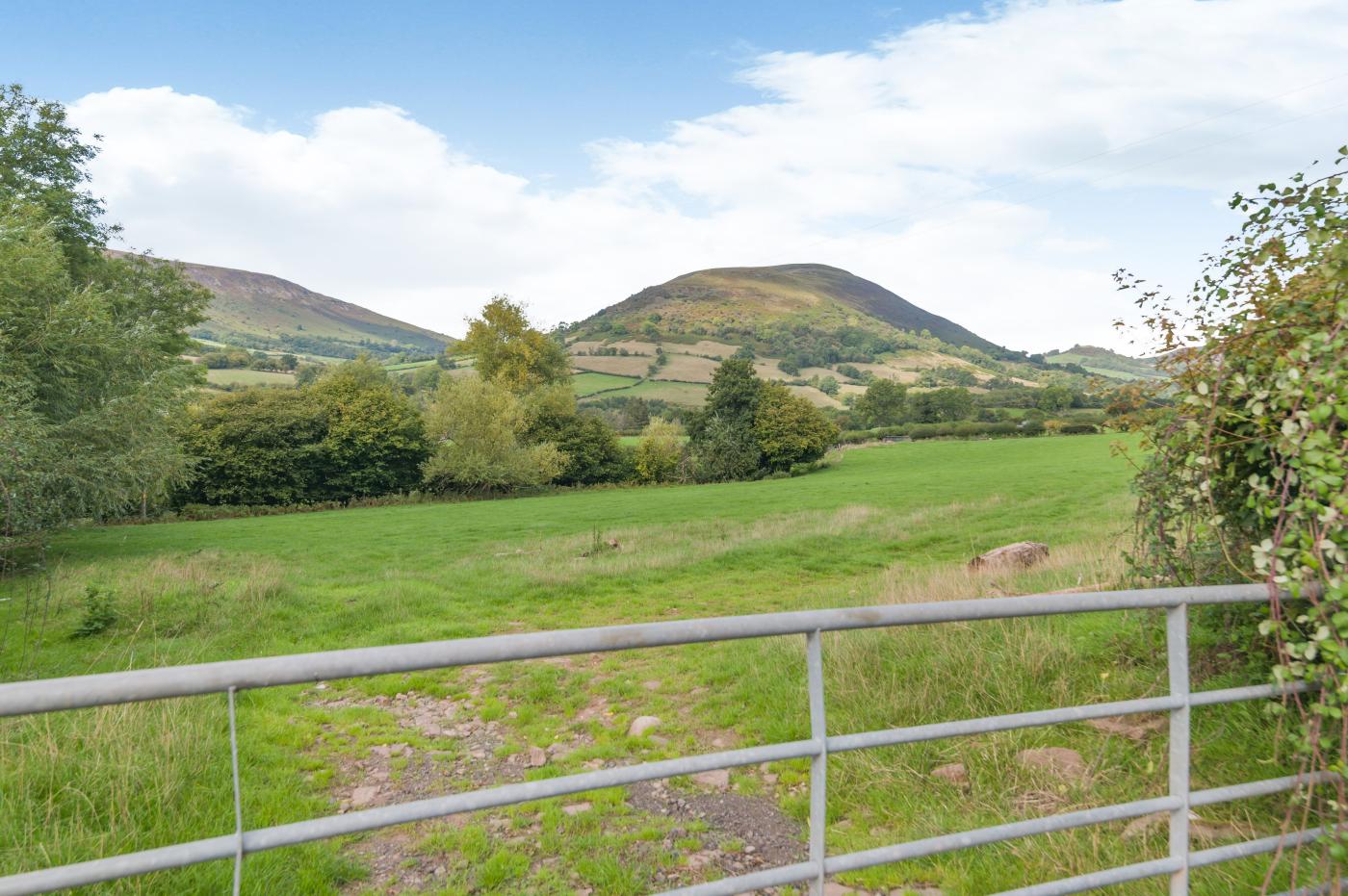 Property image 28 for HC7557