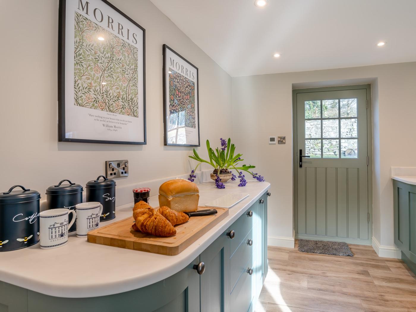 Property image 3 for HC95681