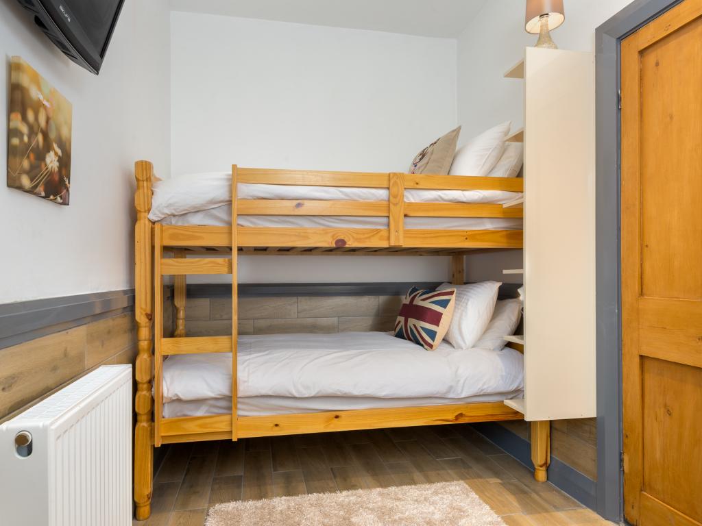 Property image 14 for HC84236