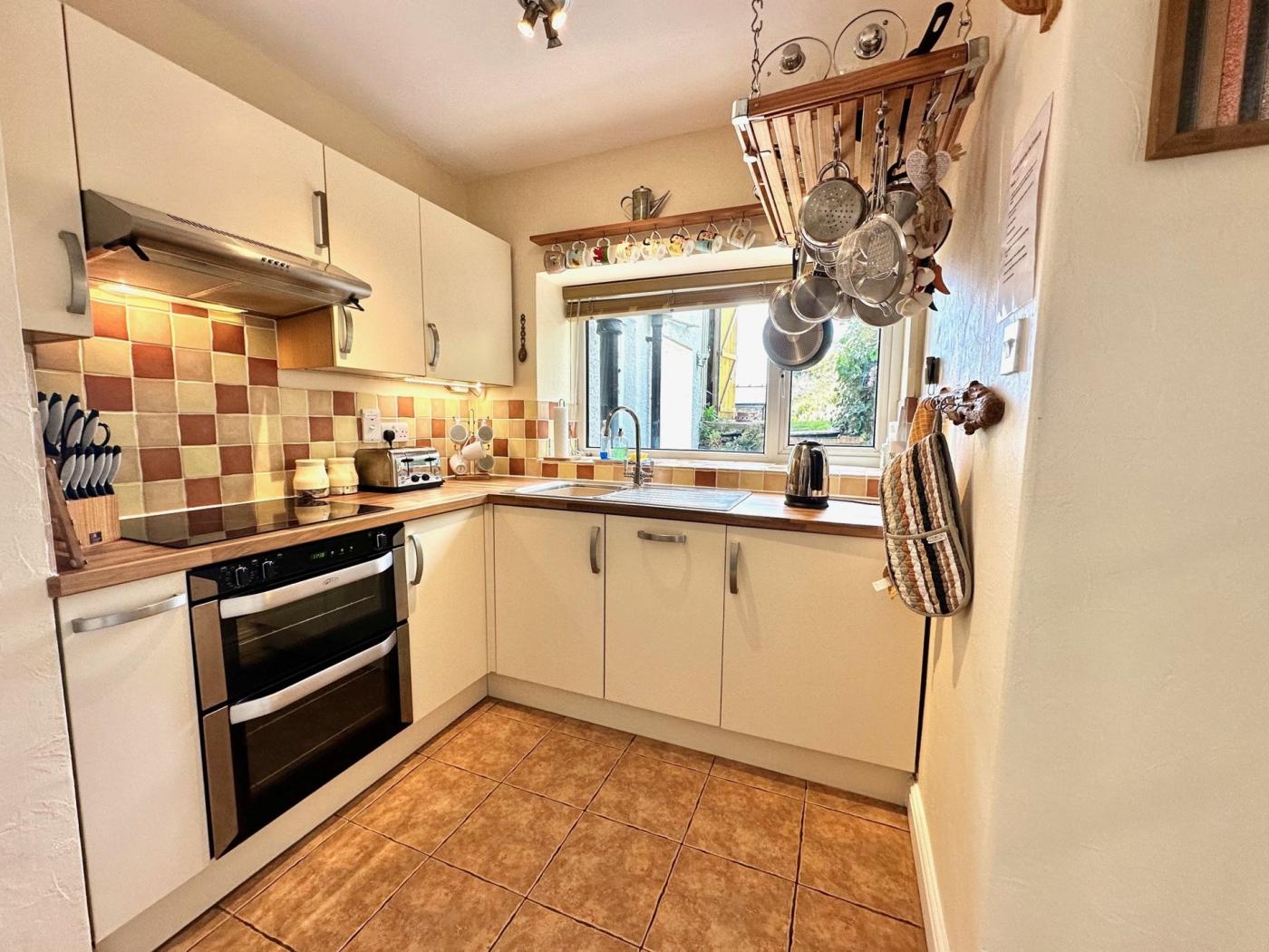 Property image 6 for HC86198