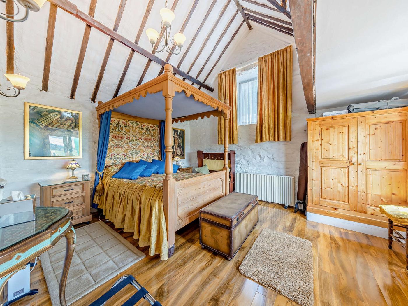 Property image 2 for HC92866