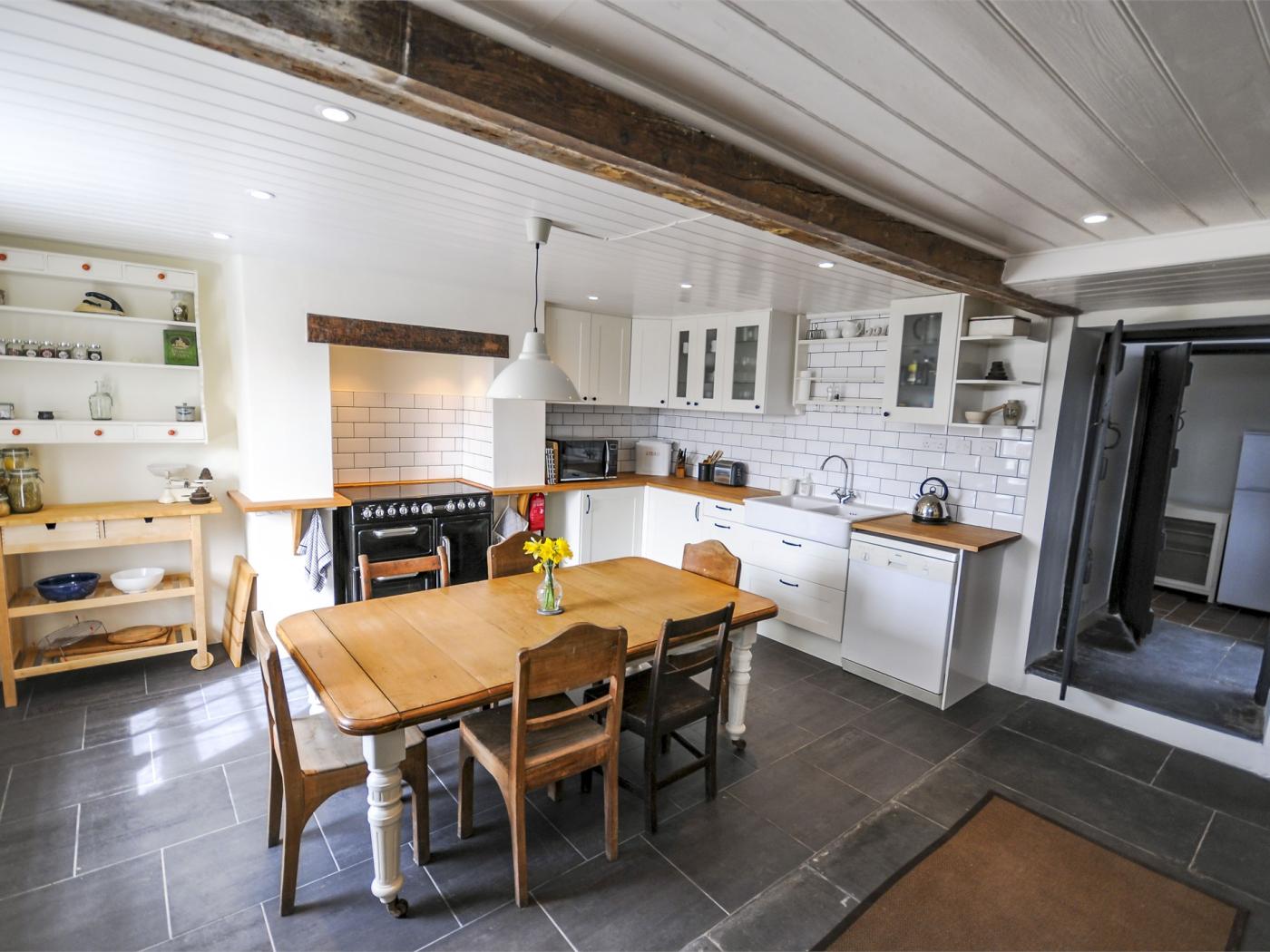 Property image 10 for HC86183
