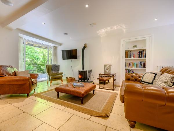 Holiday cottage, Cunsey (FCH88319)